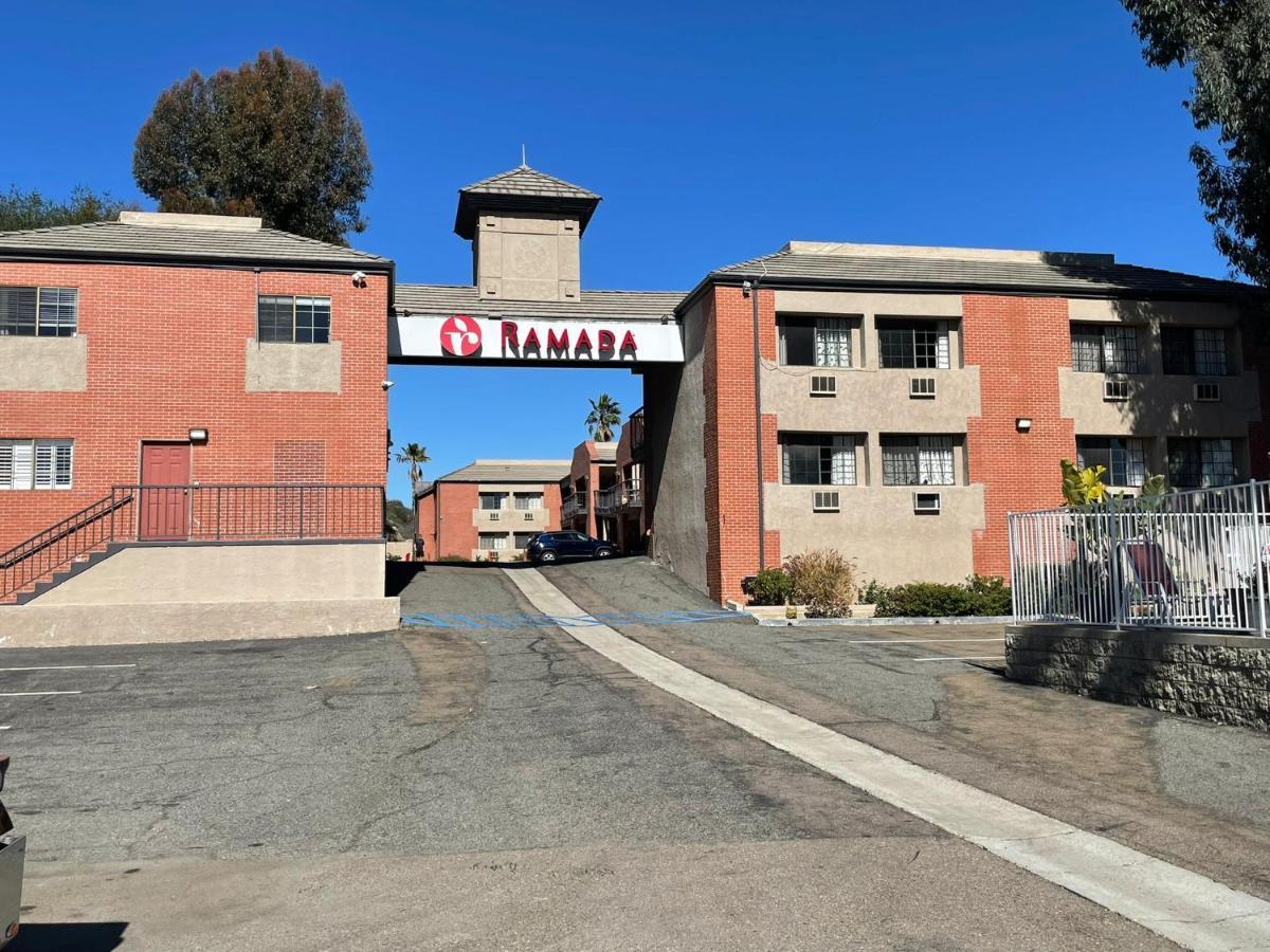 Ramada By Wyndham San Diego Poway Miramar Eksteriør bilde