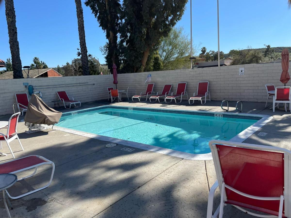 Ramada By Wyndham San Diego Poway Miramar Eksteriør bilde