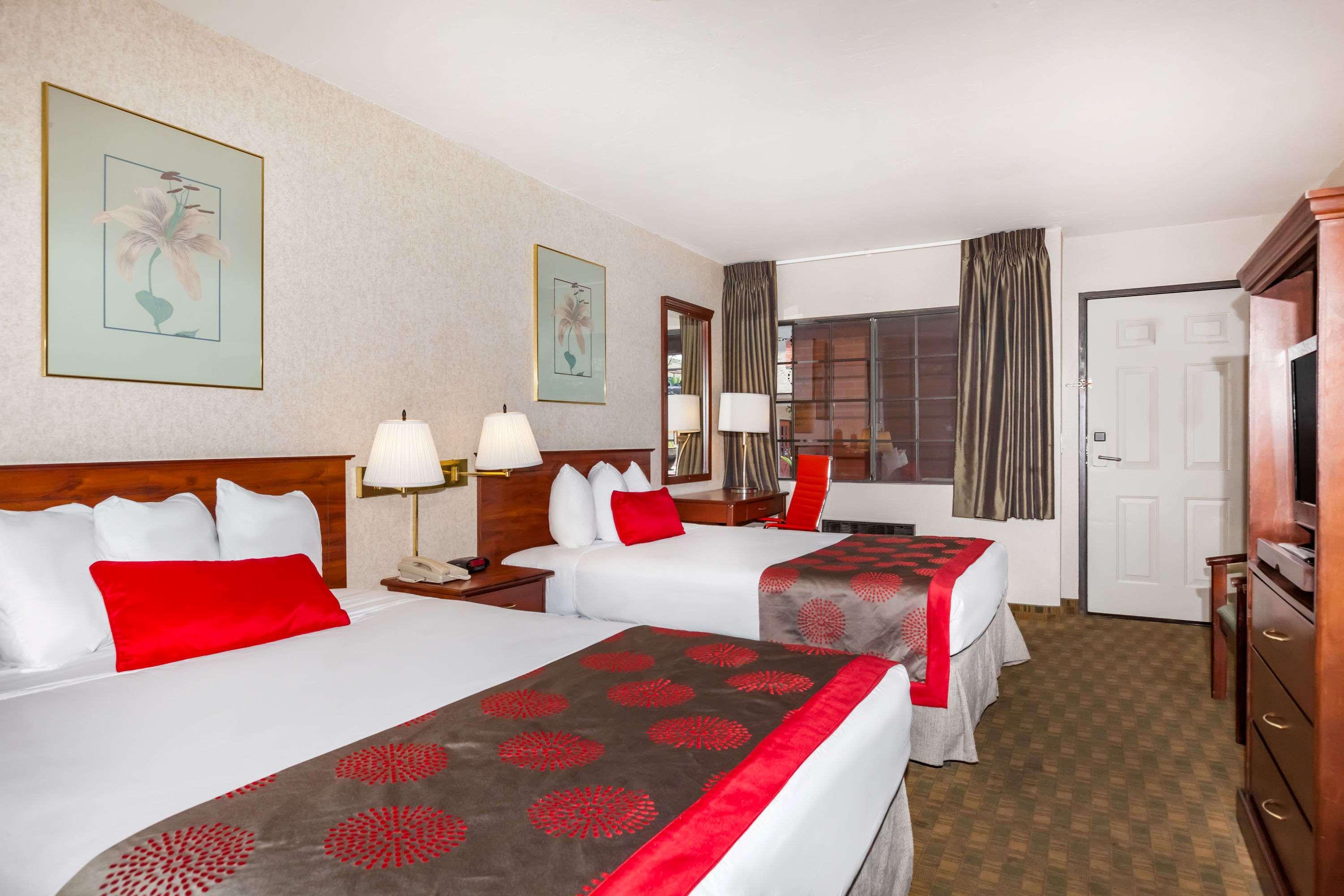 Ramada By Wyndham San Diego Poway Miramar Eksteriør bilde