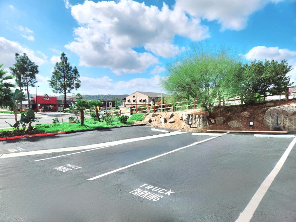 Ramada By Wyndham San Diego Poway Miramar Eksteriør bilde