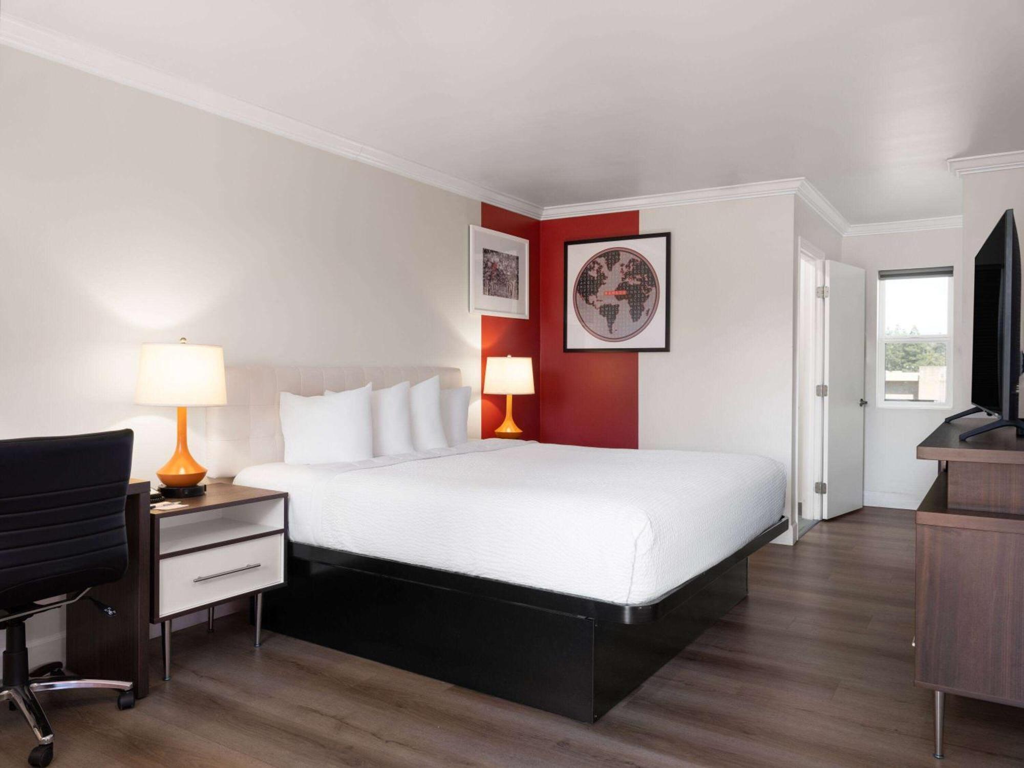 Ramada By Wyndham San Diego Poway Miramar Eksteriør bilde