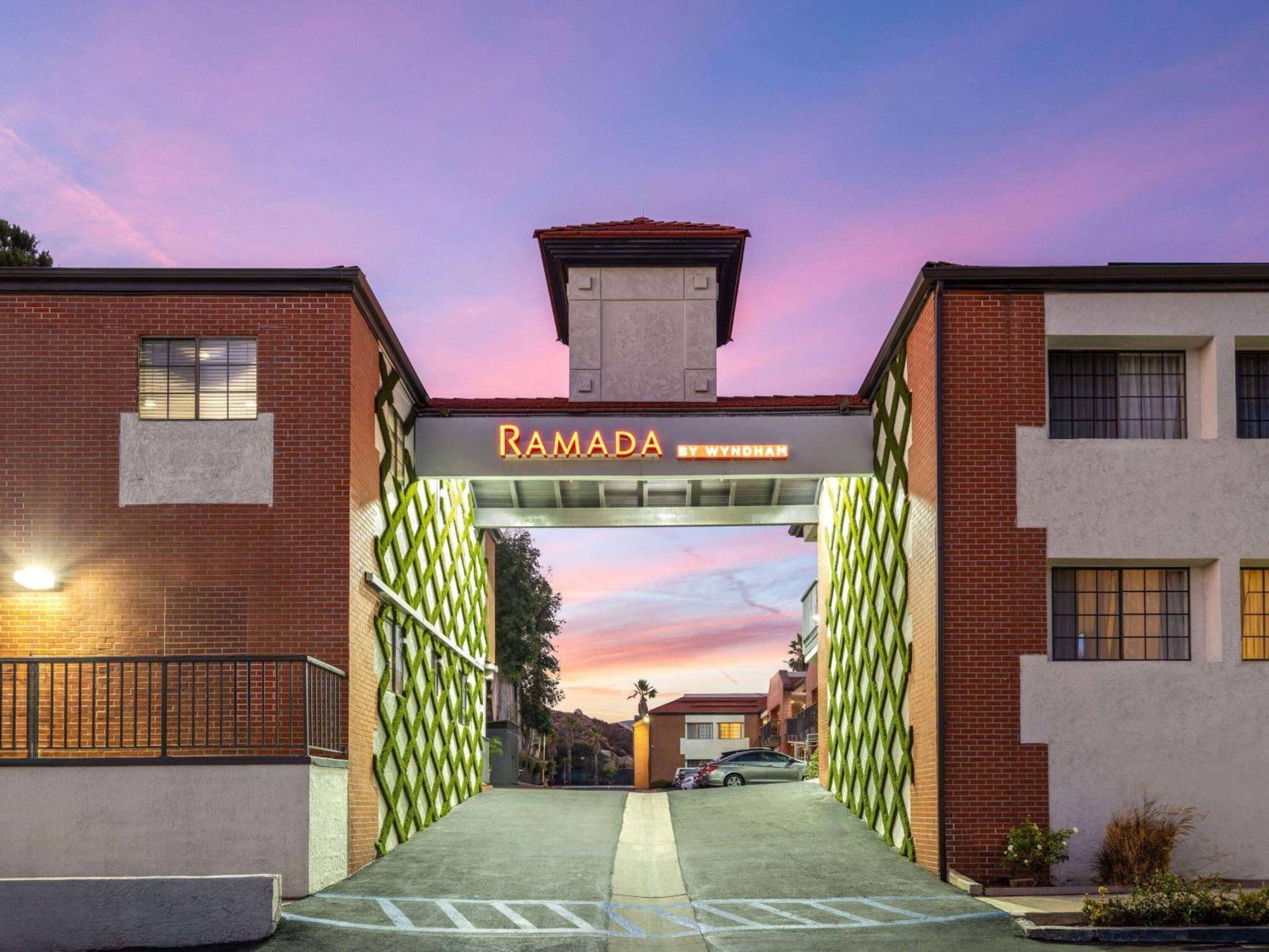 Ramada By Wyndham San Diego Poway Miramar Eksteriør bilde